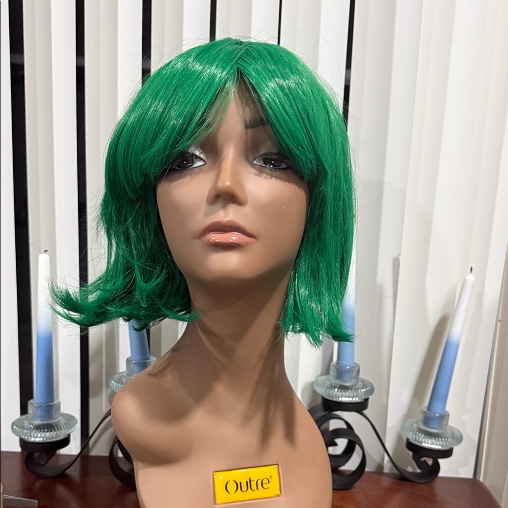 Green Women's Wig